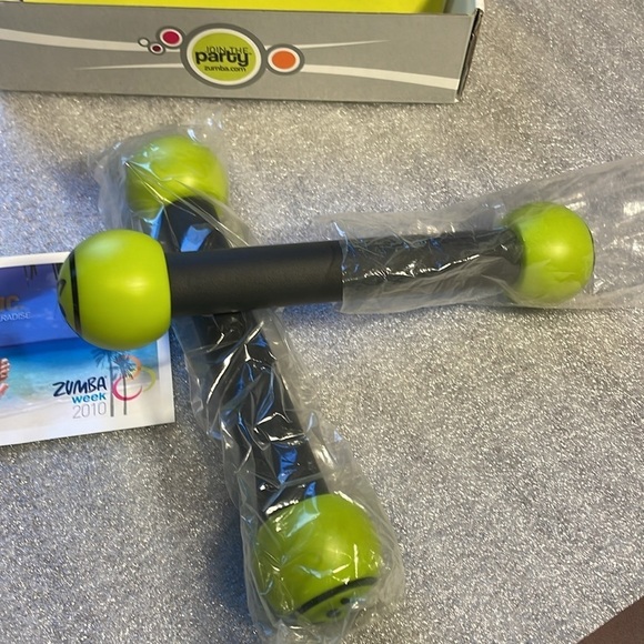 Zumba Fitness Body Shaping Toning Sticks/ Shakers Weights - Picture 3 of 6